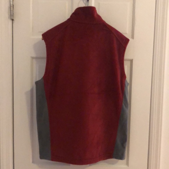 NWT Columbia Granite Mountain Maroon & Gray Vest M - Picture 2 of 10